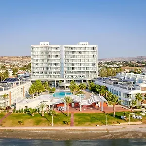 Θέρετρο Radisson, Λάρνακα